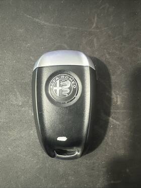 22alrogiu Alfa Romeo 2022 Giulia Key Fob
