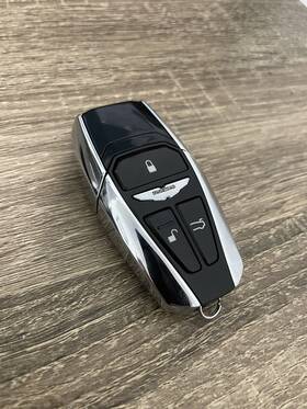 Hy53-70290-hc Aston Martin Smart Key Db11remote Fob Crystal Non Working