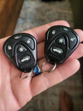 0889 Avital Keyless Entry Keyfob