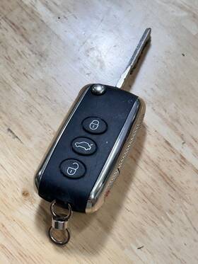 3y0959753a Bentley 4 Button Flip Key Oem Remote Fob 315 Mhz Iyzbntly