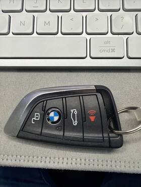 9337238-02 Bmw M Smart Key Used In Mint Condition