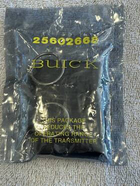 25602668 Buick Set Of 2 Keyless Entry Remote Key Fob Transmitter - 25602668 Buick Set Of 2 Keyless Entry Remote Key Fob Transmitter -