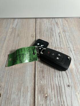 B734768 Buick 2016 Encore Suv Flip Smart Key Keyless Remote Fob 2 Piece