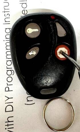 J3soo45ch00 Bulldog Security Auto Remote Starter Keyless Entry And Trunk Release Model Rs102o