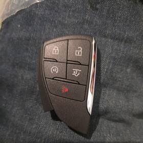 Chevrolet 13560241 Key Fob 21-26 Suburban Tahoe Unprogramed Only