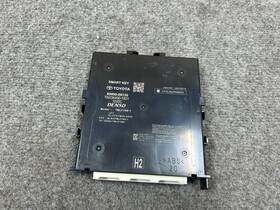 89990-08130 Denso Toyota Sienna Xle 21-24 Theft Locking Smart Key Keyless Entry Module Oem 45k