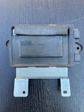 04661982 Dodge 1996-1999 Neon Keyless Entry Module Chrysler Remote Receiver Oem