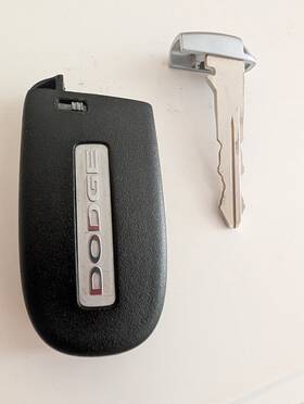 X-d0240-066r3 Dodge 39/22 Vehicle Key Fob - Like New