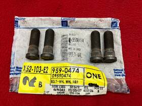 09590474 Gm Genuine Oem 9590474 Set Of 4 Wheel Bolts New Old Stock