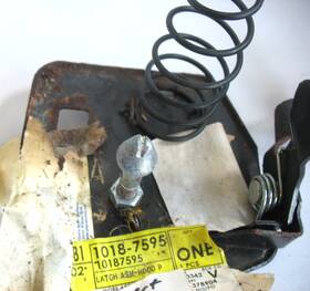 10187595 Gm New Nos 1990 - 96 Lumina Hood Latch Assembly