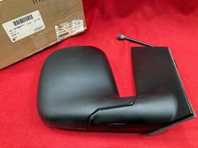 15768771 Gm Genuine Oem Passenger Side Rear View Mirror New Old Stock