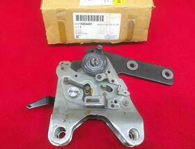 15804401 Gm New Genuine Oem Rear Seat #2 Back Cushion Latch Old Stock