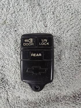 15955516 Gm Used Oem Gmc Truck Suv Keyless Remote Fob Transmitter - Tested