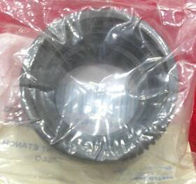 22711042 Gm Oem Windshield Washer Reservior Fill Tube Seal # New Old Stock