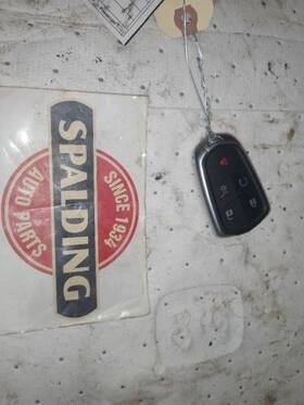 654.gm6m23 Gm 2023 Cadillac Xt4 Smart Key Keyless 5 Button Remote Entry Fob 10636290