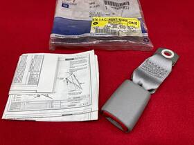88895093 Gm New Genuine Oem Rear Seat Belt Kit Buckle Side Gray Old Stock