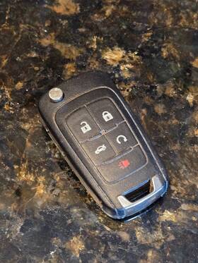 Gm13501514 Gmc Used Oem 5-button Key Fob From 2011 Terrain With Remote Start