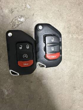 68292942 Jeep Oem 2018-2025 Wrangler Gladiator Flip Keyless Remote Key Fob Used