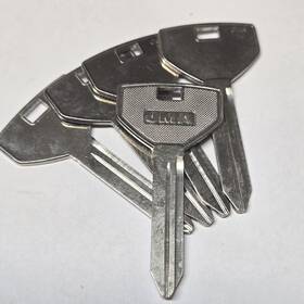 Y157-chr14 Jma Lot Of 11 Uncut Blank Chr14 Y 157 Key. For Chrysler And Mitsubishi