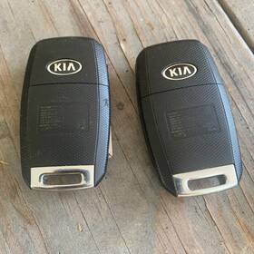 43819 Kia Oem 19-20 Sorento Keyless Remote Fob Alarm Used