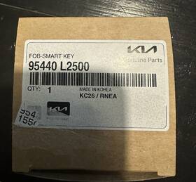 Tq8-fob-4f81u44 Kia 95440 L2500 New Oem K5 Smart Key 5b Trunk / Remote Start - 95440-l2500