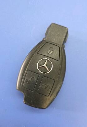 1045 Mercedes Benz 6283 Oem Key Fob 4 Button Less Remote