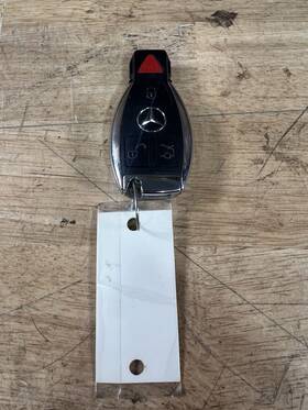 D8782a Mercedes-benz 2016 Glc300 Spare Key Fob
