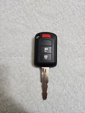 6370b904 Mitsubishi Oem 2015-2022 Mirage Keyless Remote Key Fob 3 Button