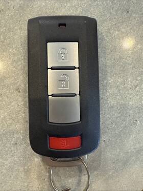Oucghr-m015 Mitsubishi 8637d007 Oem Key Fob Remote Keyless Entry 3 Button