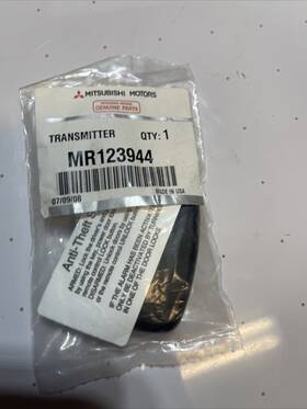 Mr123944 Mitsubishi Genuine Factory 3000gt Key Fob Remote