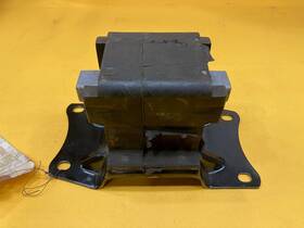 04663228 Mopar New Oem Rear Mount 4663228 Old Stock