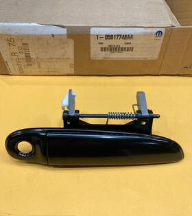 05017748aa Mopar New Oem Right Outside Handle 5017748 Old Stock