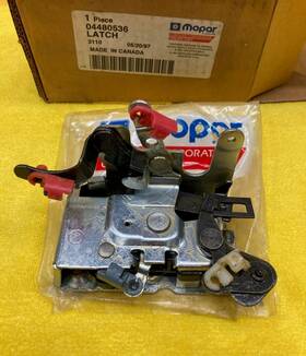 04480536 Mopar 4480536 New Oem Right Door Latch Old Stock