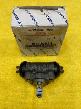 Mr128624 Mopar New Oem Mitsubishi Wheel Brake Cylinder Old Stock