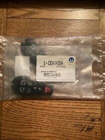 Cea1h30h New Oem Mopar Integrated Key Fob Transmitter Set Town And Country 2008