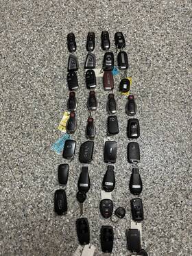 Oem 34577 Key Fob Lot