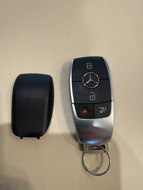 Iyzm52 Oem Mercedes Benz Key Fob 4 Button