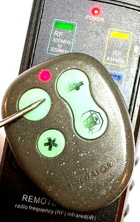 Tv-501-3 Predator 4-button Keyless Remote Car Starter Transmitter Fob Tested Red Led Oem