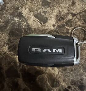 68508721 Ram 2019-2023 Dodge 1500 Pickup / 5-button Smart Key Oem Part 68508721 Ram 2019-2023 Dodge 1500 Pickup / 5-button Smart Key Oem Part