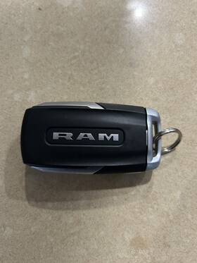 68584153 Ram Oem 2019-2024 Dodge 1500 Truck Remote Key Fob 68584153 Ram Oem 2019-2024 Dodge 1500 Truck Remote Key Fob