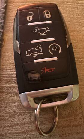 68584161 Ram Used Oem 2019-2024 1500 Limited Remote Start Key Fob Oht