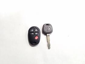 654-10490 Toyota Sienna 2014 Fob/remote 2985733