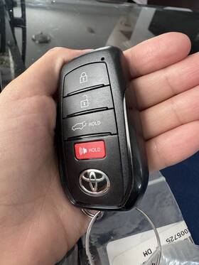 81776 Toyota Original Key Fob Sequoia 2023 81776 Toyota Original Key Fob Sequoia 2023