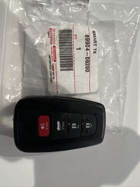 89904-06200 Toyota Genuine Keyless Entry Transmitter - New/oem 89904-06200 Toyota Genuine Keyless Entry Transmitter - New/oem