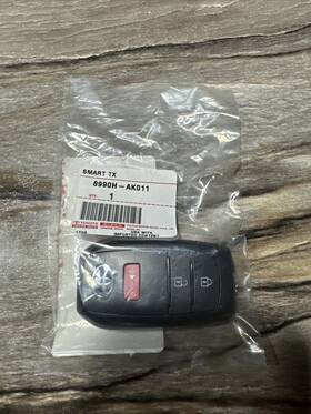 Toyota 8990h-ak011 Genuine Keyless Entry Remote Fob Oem Brand New