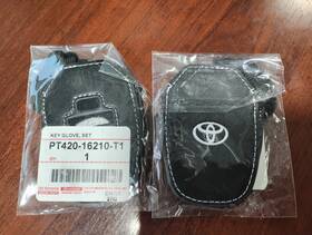 Pt420-16210-t1 Toyota 22-25 Corolla Cross Leather Key Glove Cover Genuine Accessory Set Of 2