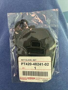 Pt420-48241-02 Toyota 2024 Grand Highlander Leather Key Glove Cover Genuine Accessory Set Of 2