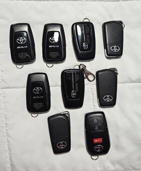 R4v4 Toyota For Rav4 Keyless Car Remote Llaves De Auto R4v4 Toyota For Rav4 Keyless Car Remote Llaves De Auto