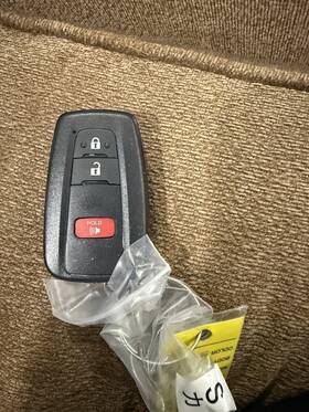 Wl066213 Toyota 2022 4runner Key Fob And