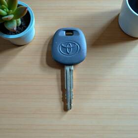 Rsm1279 Vls Toyota H Transponder Chip Key For Sienna 2015 Valet